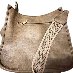 ✨ NWT HKCLUF Crossbody Shoulder Bag – Neutral Taupe ✨